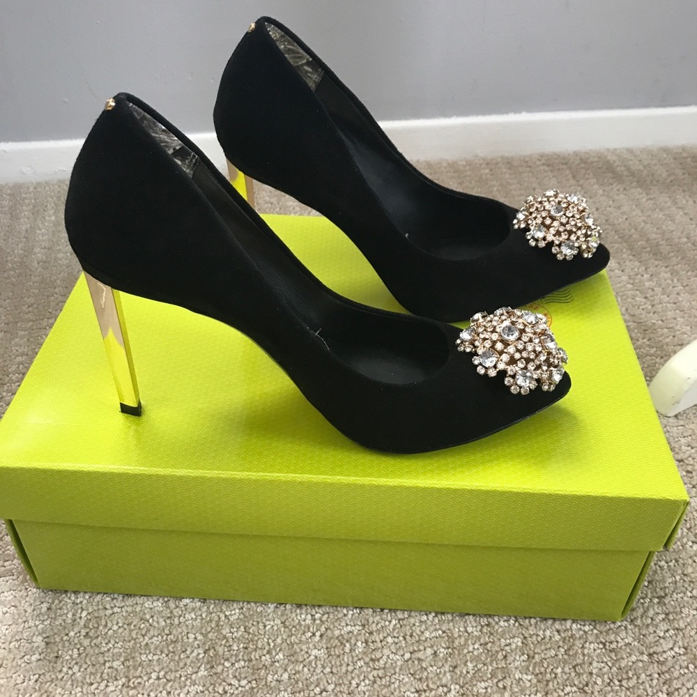 Ted Baker Womens Peetch Suede Heeled Shoes, Black